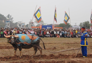 Tuần văn hóa “Chiếc cày và người nông dân các dân tộc Việt Nam”